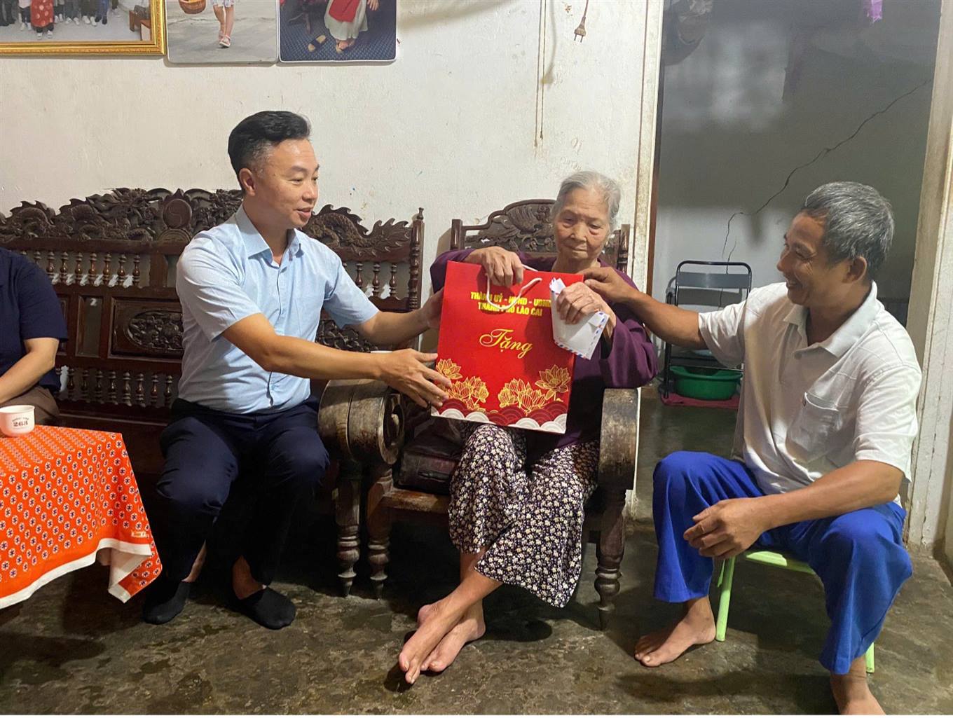 anh tin bai